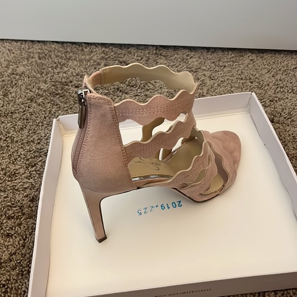 Jessica Simpson heels, blush pink, thin heel, 3 inch heel, worn once, size 7.5 - Picture 6 of 11